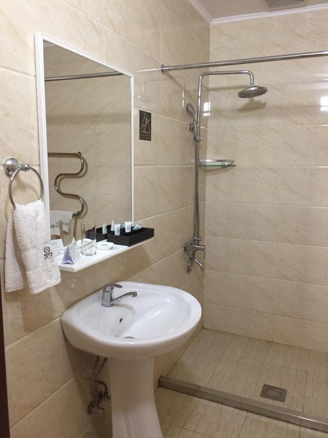 Park Hotel Al Bustan Schymkent Exterior foto